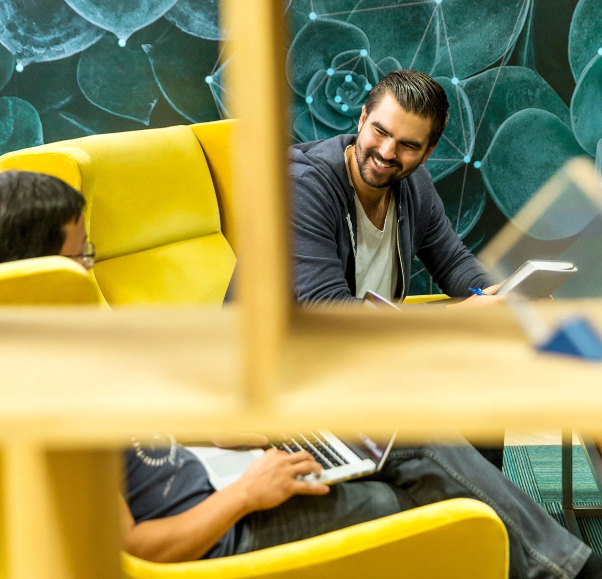 Showing linkedin-sales-navigator-hrhjn6ZTgrM-unsplash