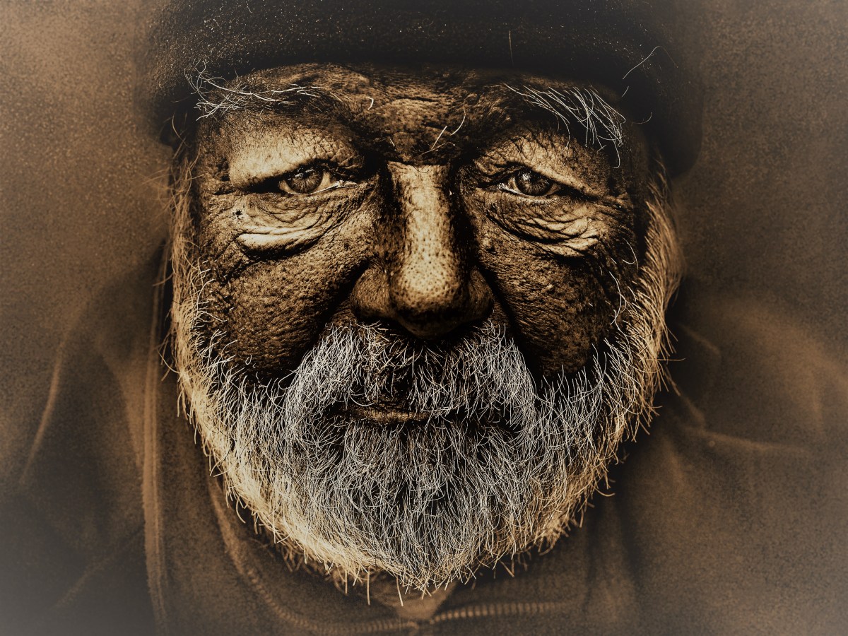 ales-dusa-QrN9lh2r_Gc-unsplash